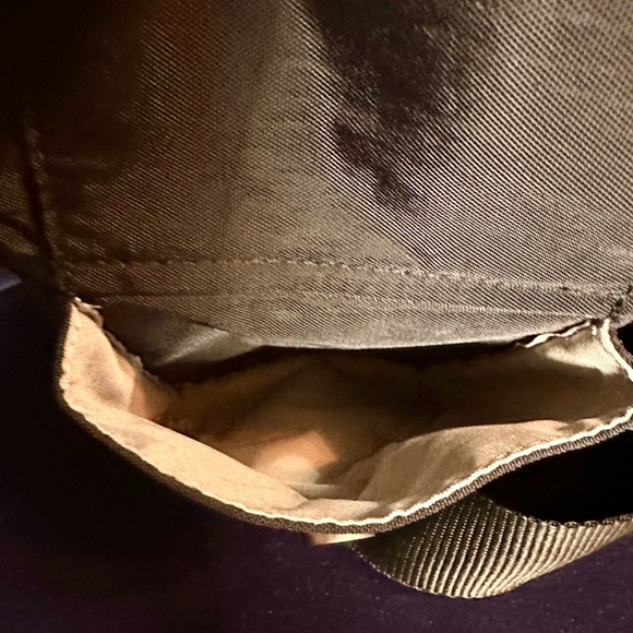 Black Baggallini Crossbody Bag, Great Travel Bag, Excellent Condition - Picture 7 of 13